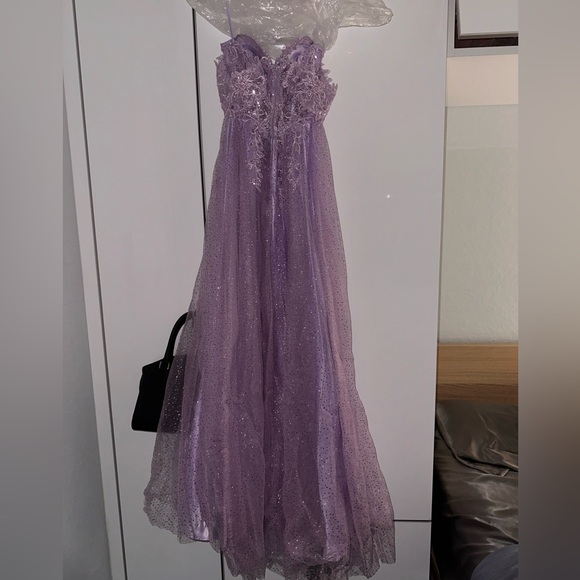 Light purple prom dress - Picture 4 of 5